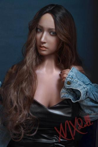 164cm-silicone-sex-doll-Tanned-skin-XNXdoll-X12-Taylor-with-RS-effect-picture3